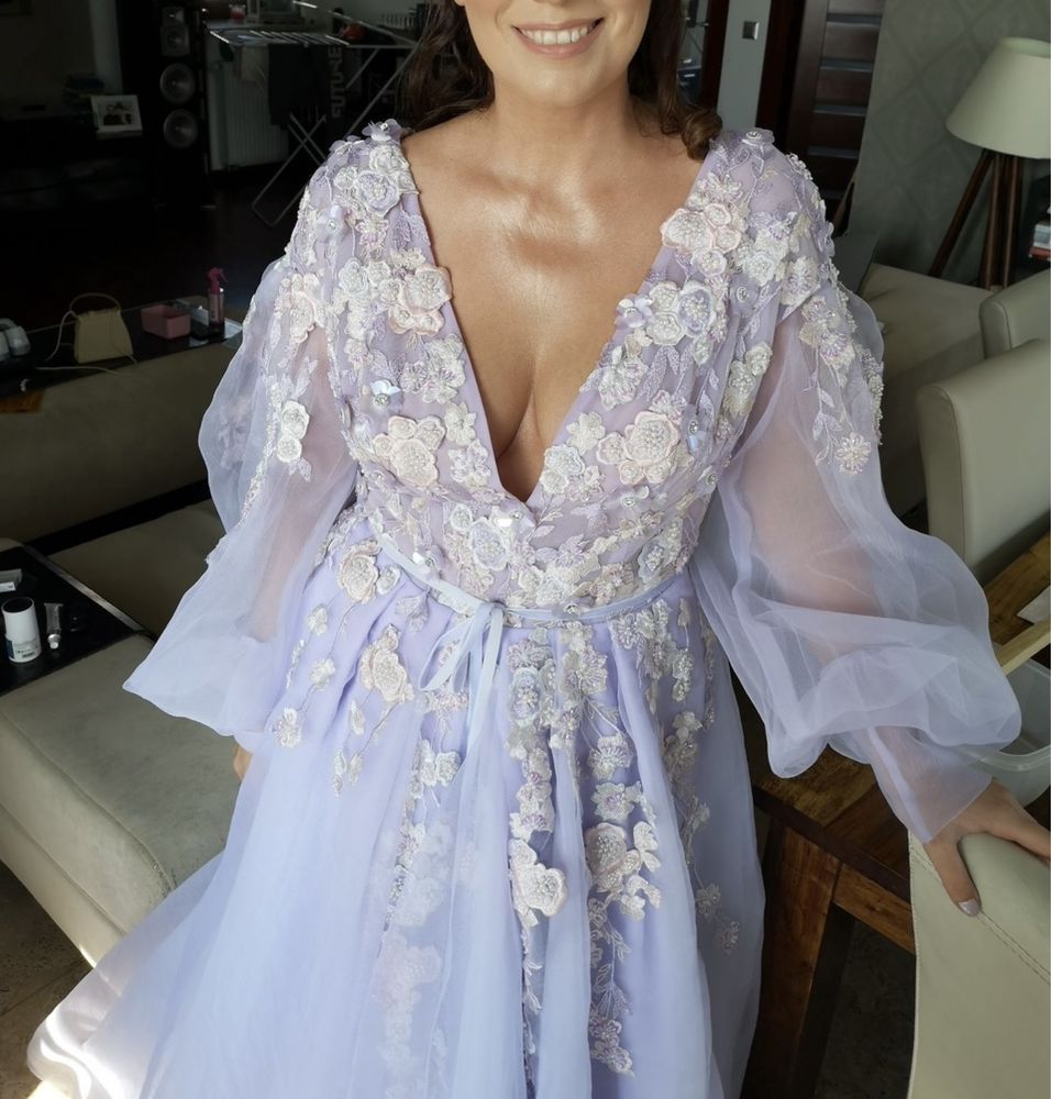 Unikatowa amerykańska suknia ślubna od projektantki Teuta Matoshi 40