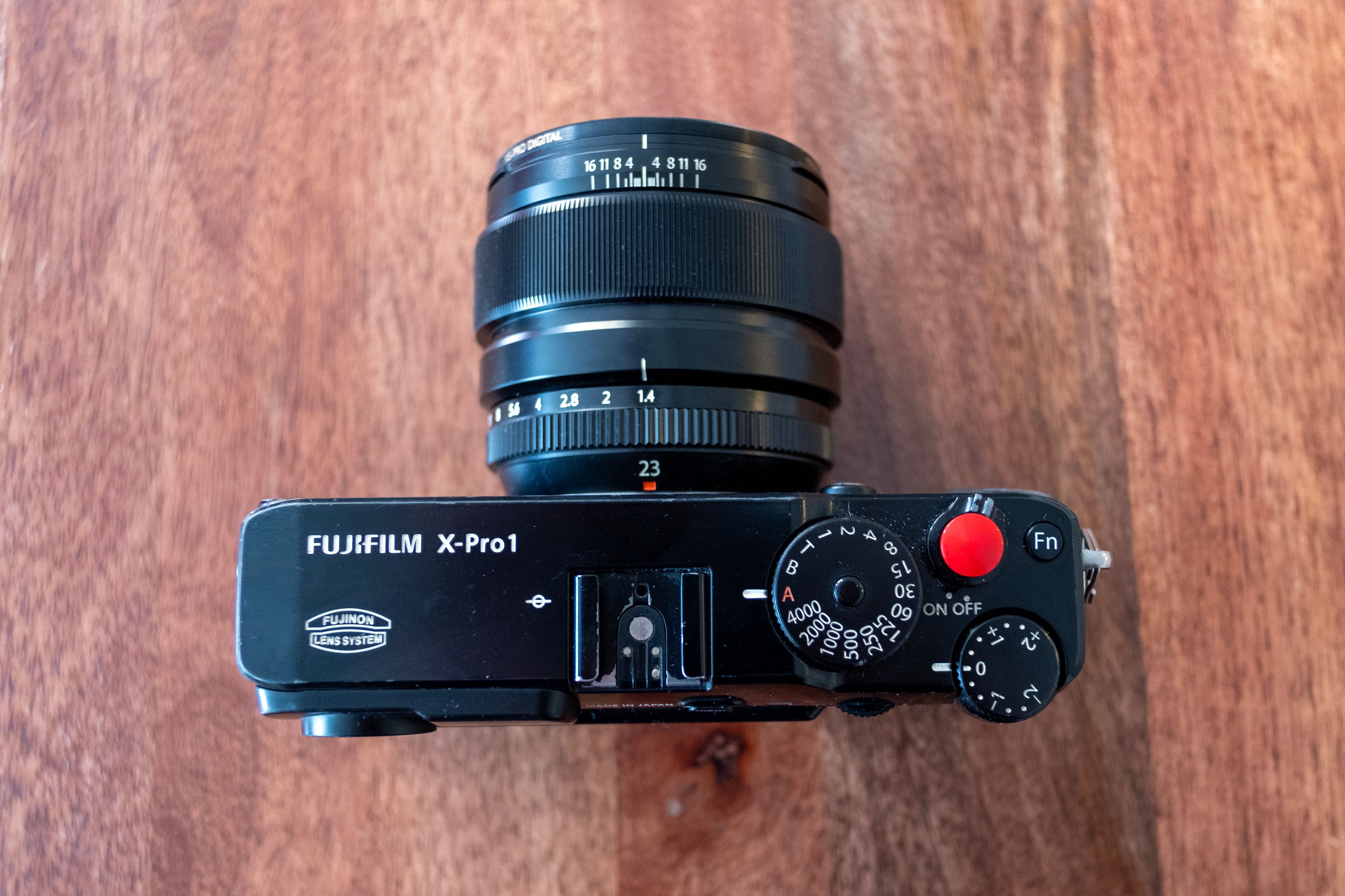 FujiFilm X-PRO1 + XF23mm f/1.4R ou XF18mm f/2R- Lisboa ou Porto