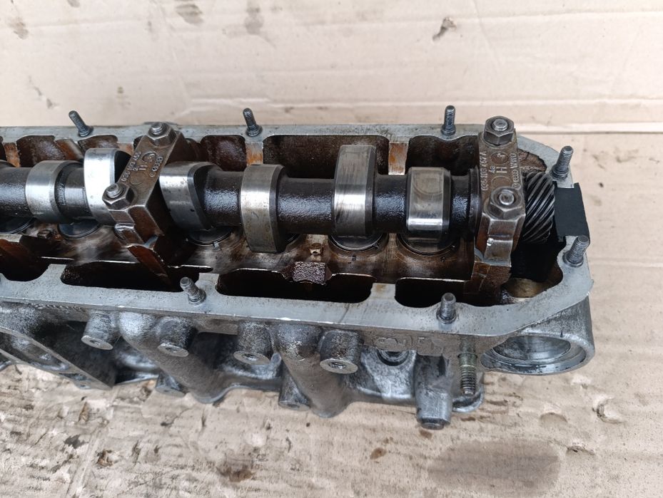 Гбц головка 2.2 Benzin Audi 100 Ауді 035103373AD