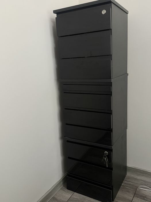 Czarna komoda z szulfadami - 3 sztuki