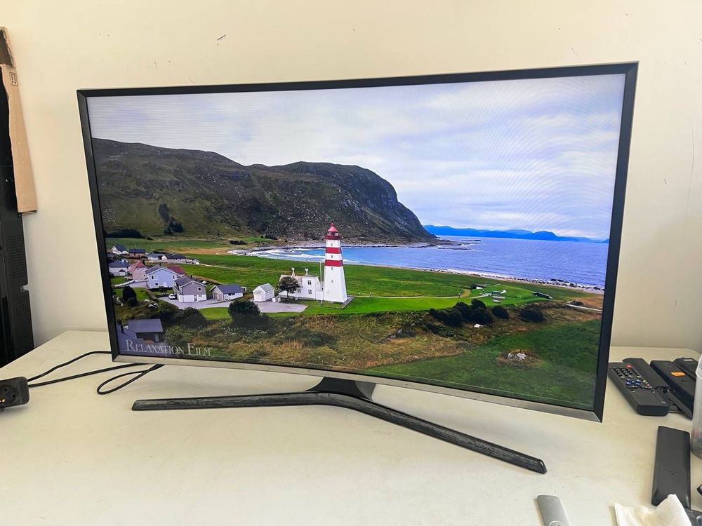 Телевізор Samsung “40” Full HD/Curved Display/SmartTV