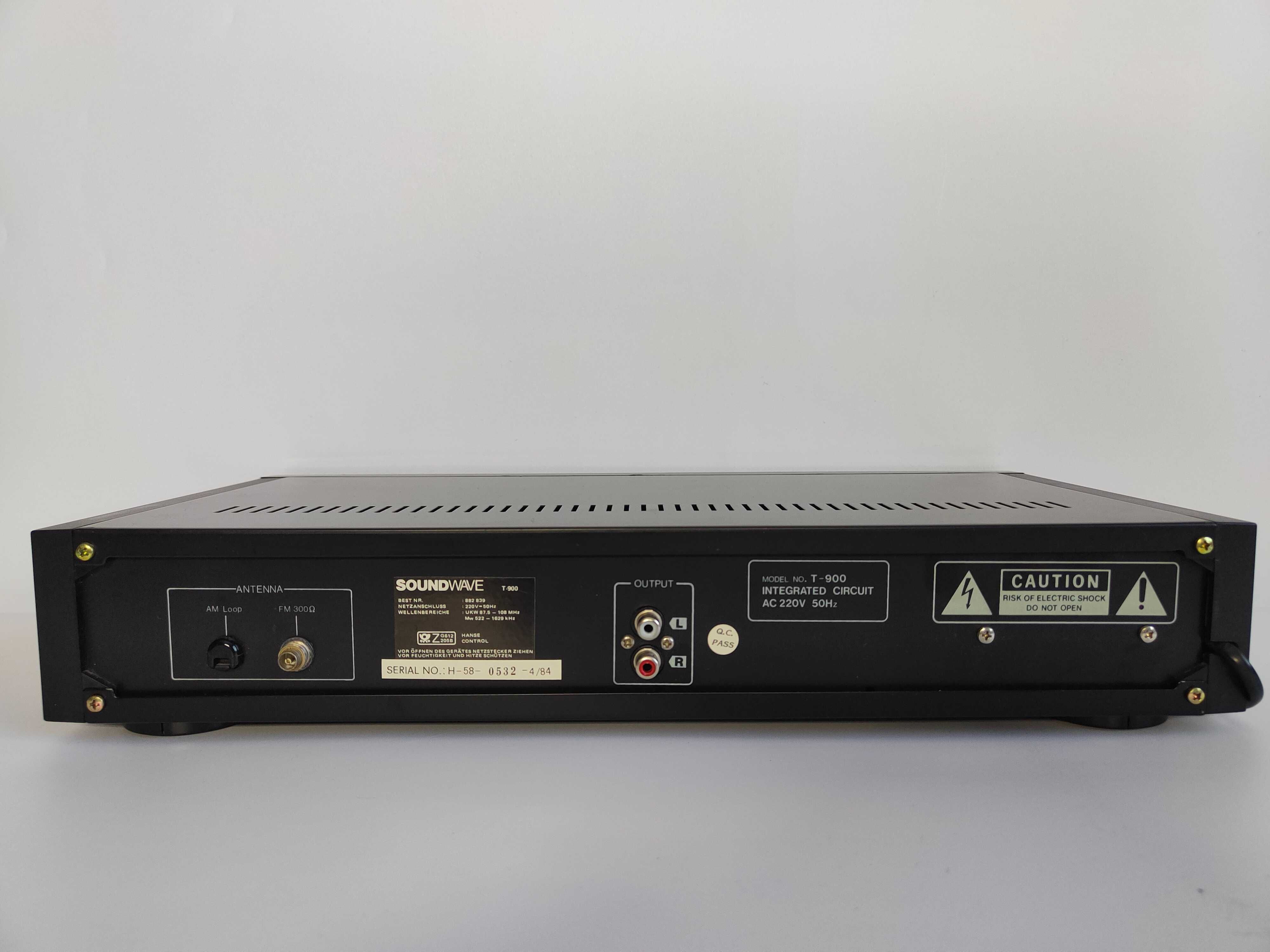 Tuner radiowy SOUNDWAVE T-900