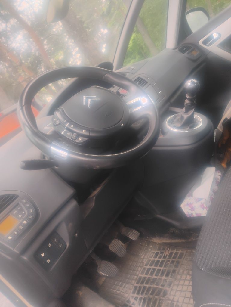 Citroen C4 Picasso 20 diesel w całości lub na części