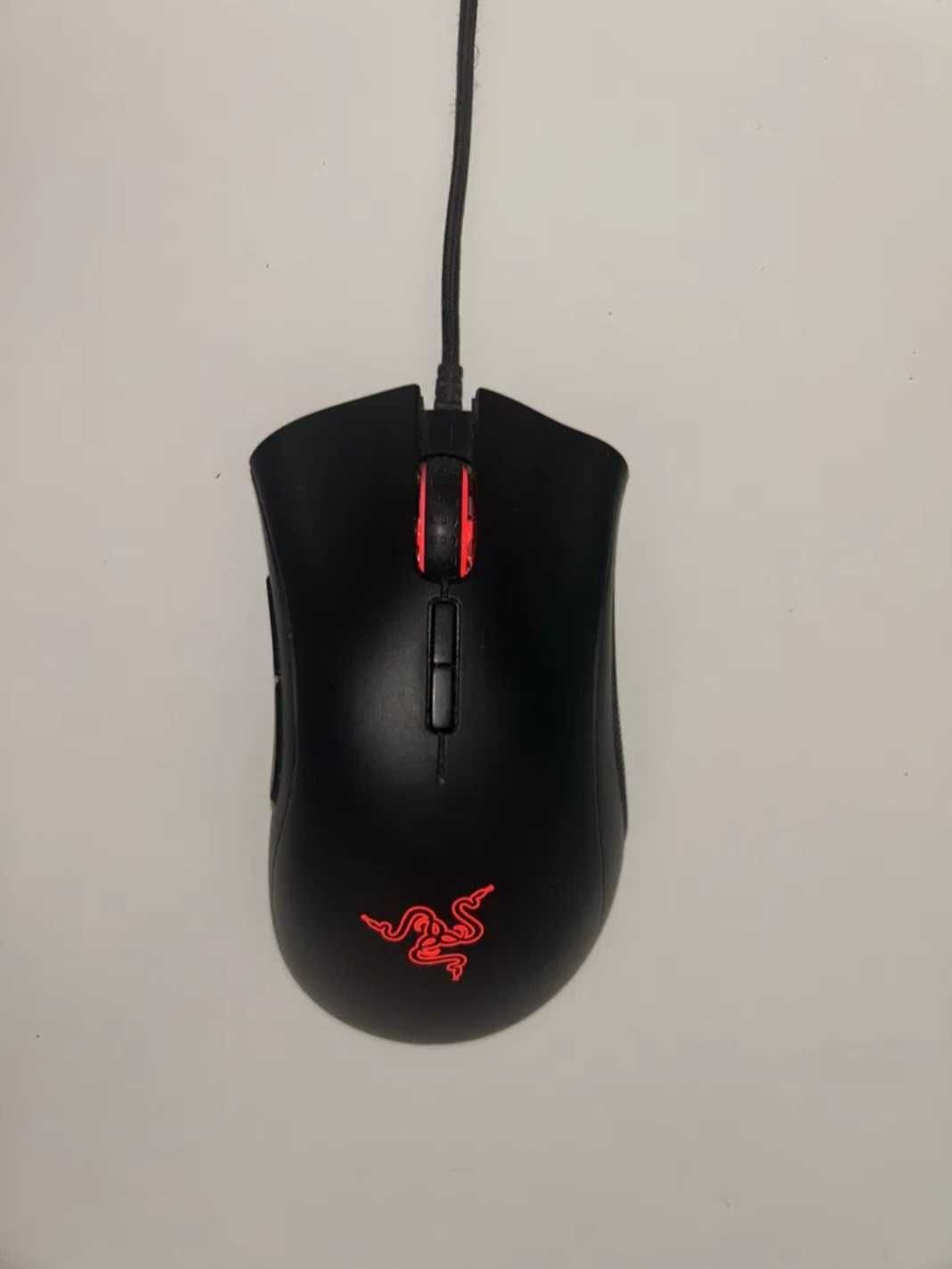 Gaming setup usado apenas para estudos, limpo e funcional! Negociável!