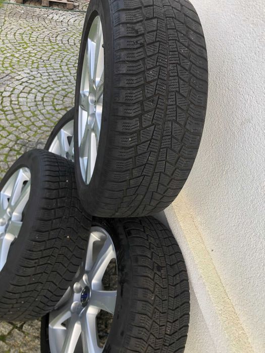 Oryginalny komplet kół do Volvo Rozmiar 225/50/17 OKAZJA
