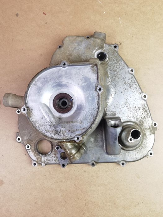 Dekiel pokrywa lewa  alternatora kapa  Suzuki kingquad 500, 2016r