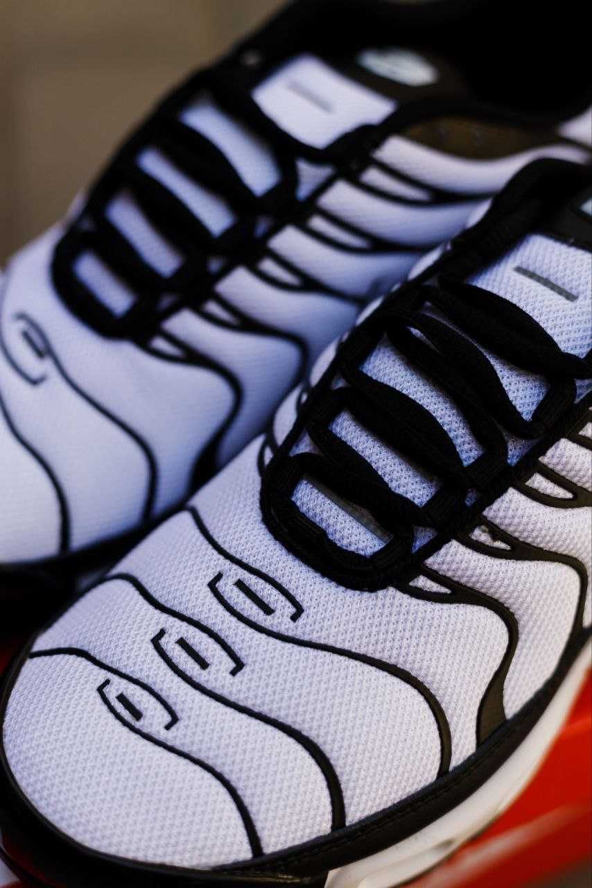 Чоловічі кросівки  Nike TN білий з чорним 5531-3 ХІТОВА ПАРА