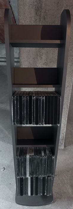 Móvel tipo porta CD’s ou DVD’s