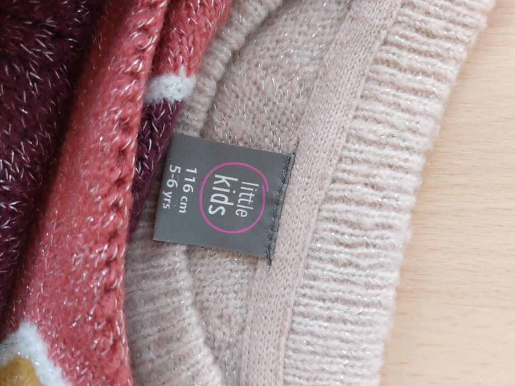 Sweter rozm. 116