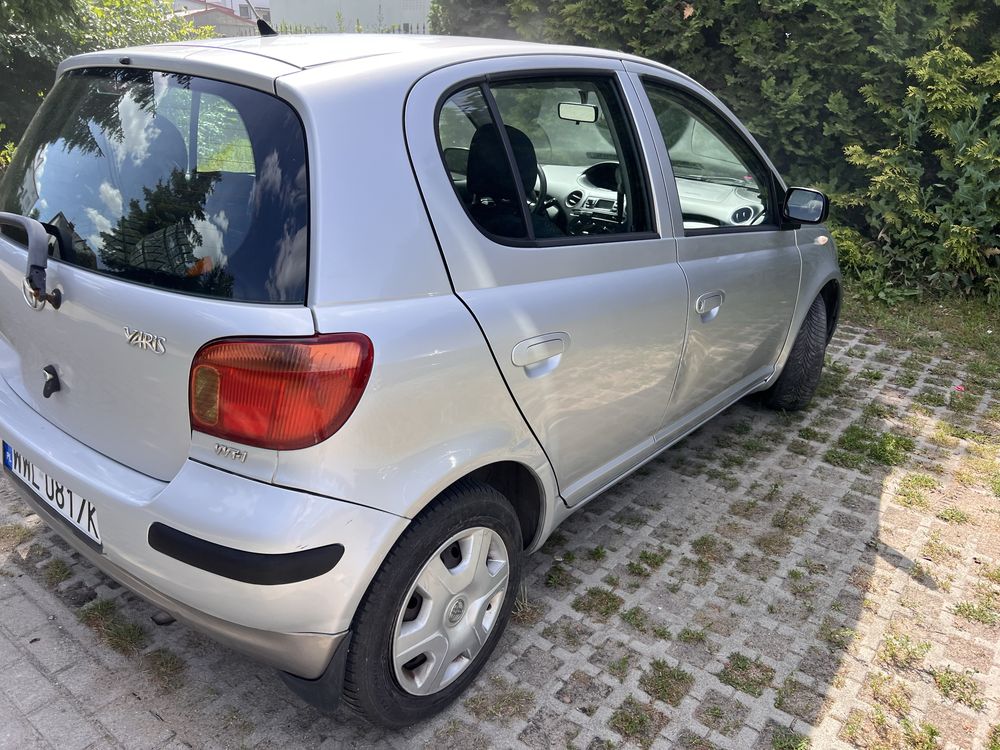 Toyota Yaris 2004