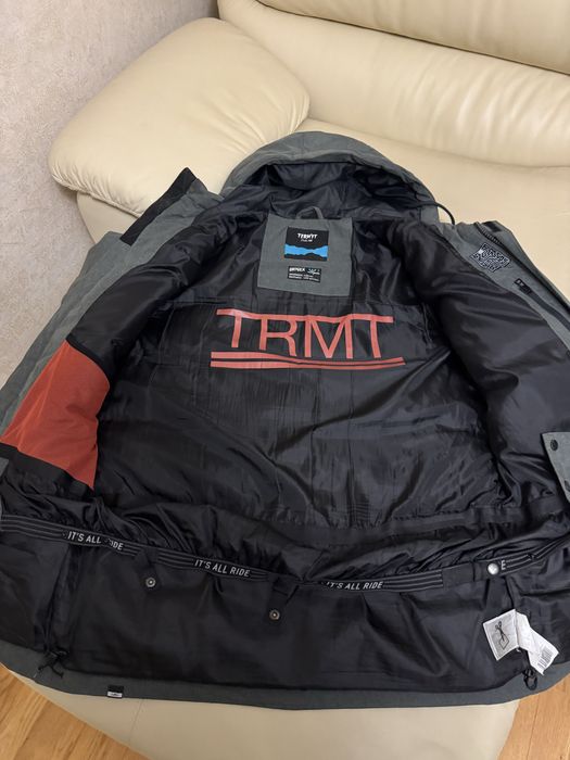 Продам зимову куртку б/у