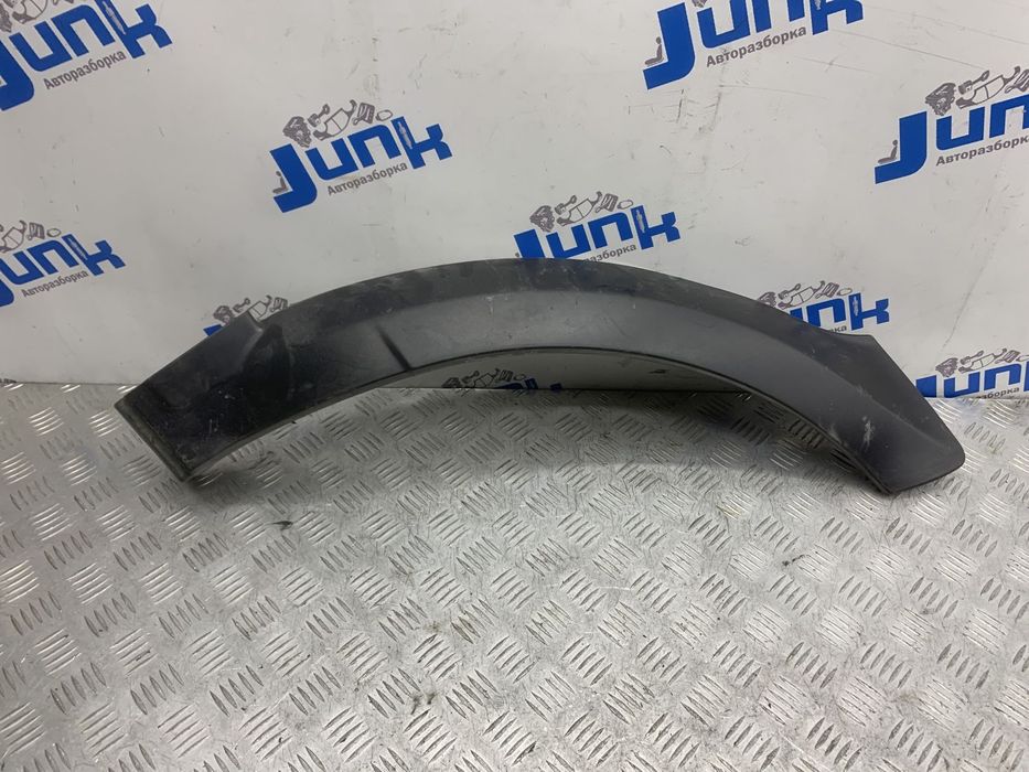 Накладка арки заднего крыла левая LR044143 для Land Rover Range Rover