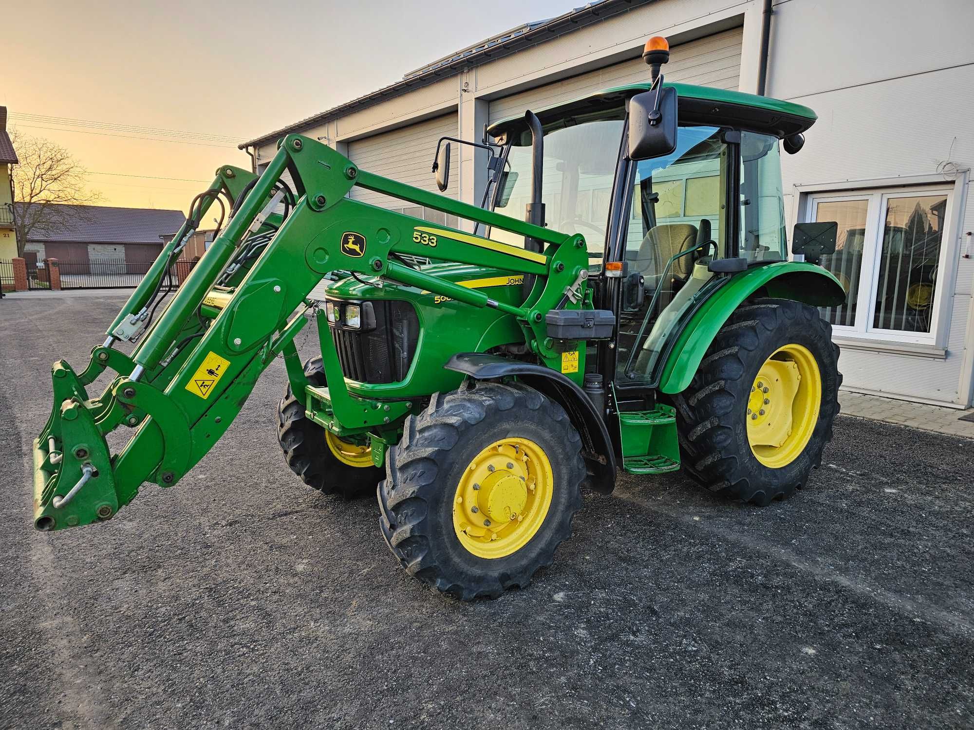 John Deere 5065E z ładowaczem JD, moc 65KM  , 2013 rok , 3700 h