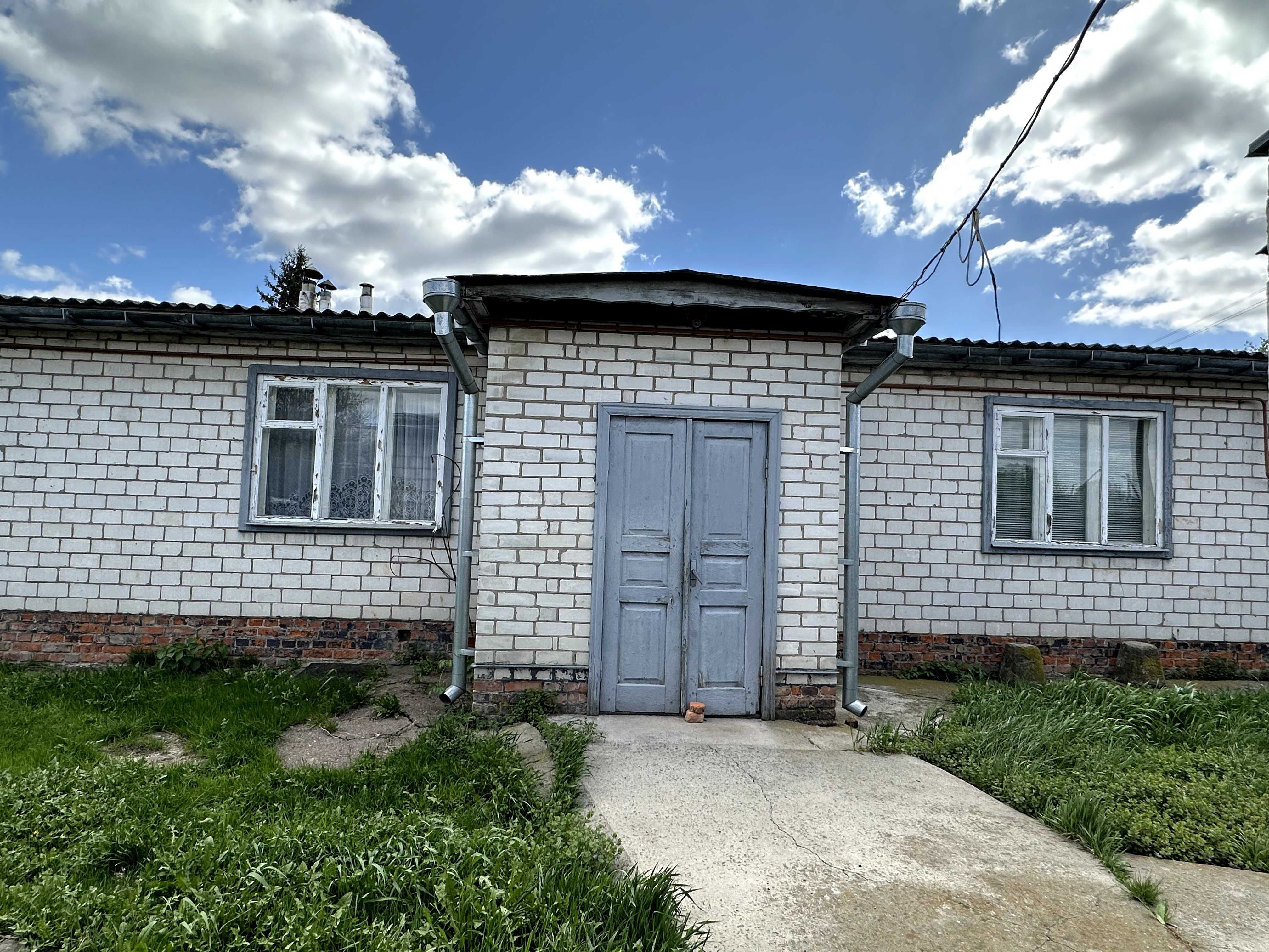 Продам дім 91 м2 , ділянка 0,15 га з великим гаражем в с. Манжосівка