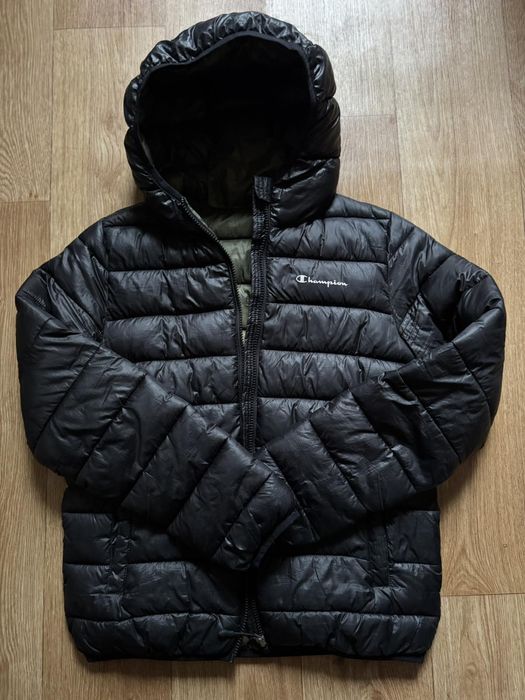 Прдам куртку пуховик темного цвета длина средняя размер 44-46 лнгкая м