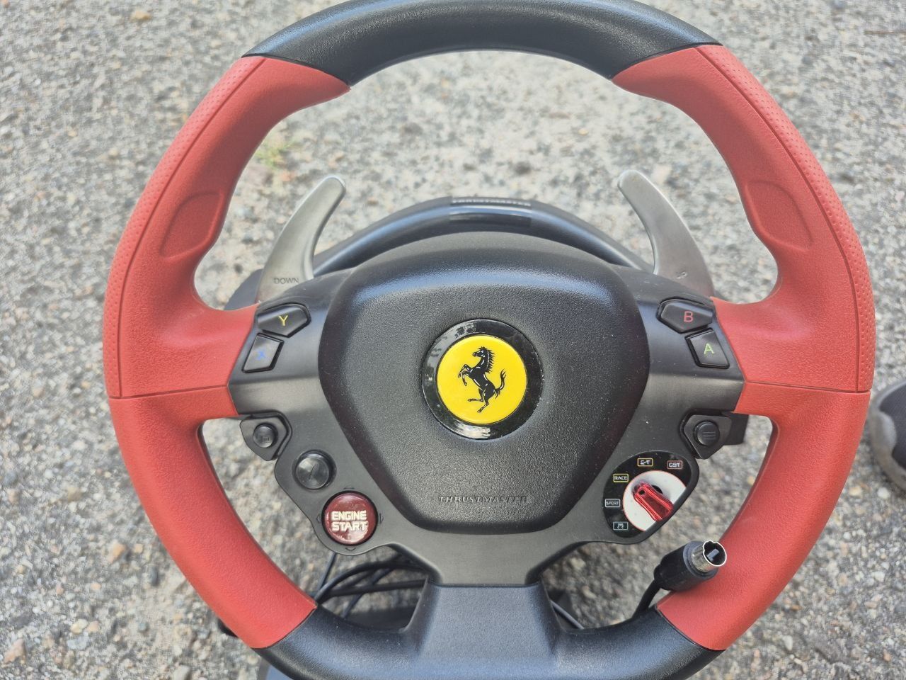 Гоночный руль "Thrustmaster 458 Ferrari"