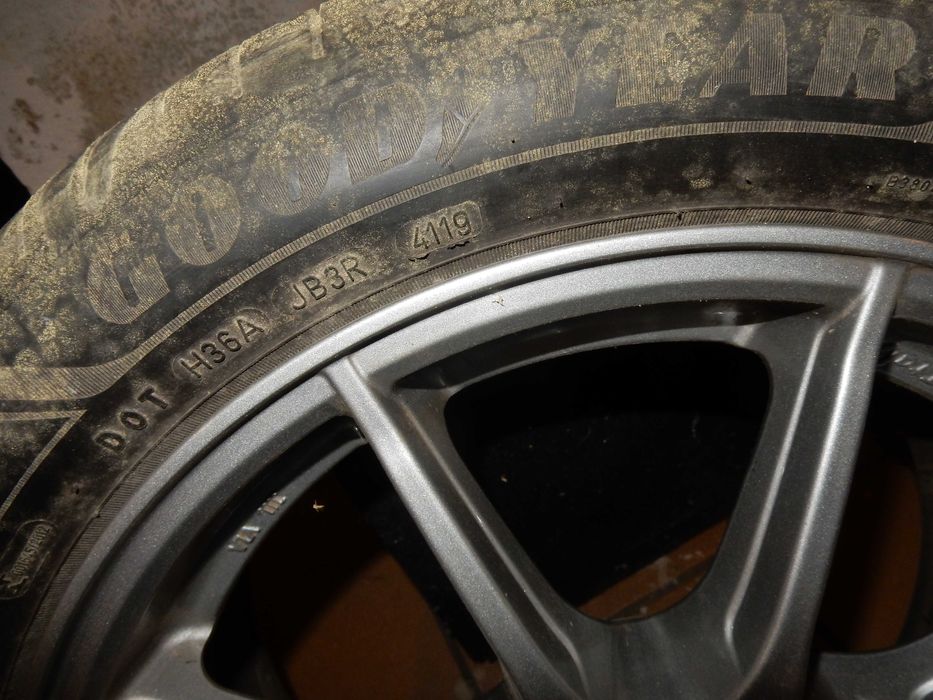 oz omnia 215/60/r17 50 5x100