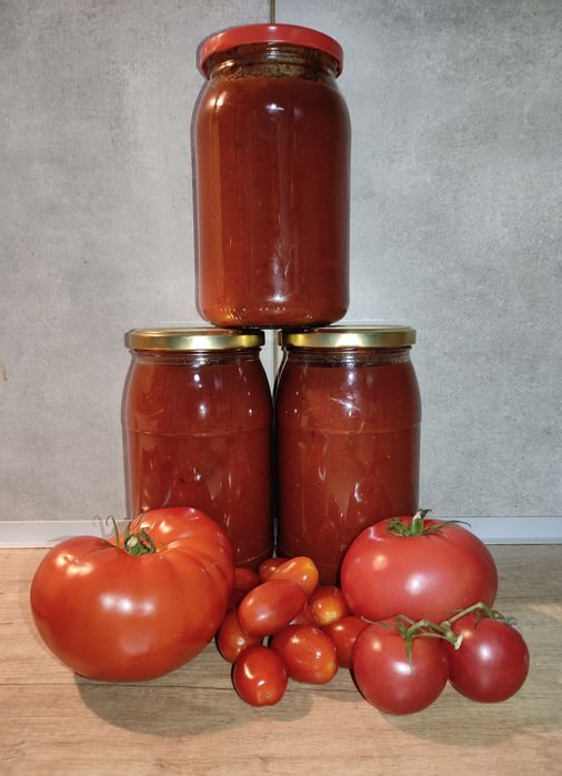4x Domowy przecier pomidorowy z świeżym czosnkiem i bazylią 900 ml