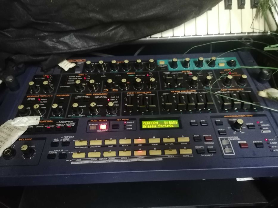 Sintetizador Roland Jp-8080