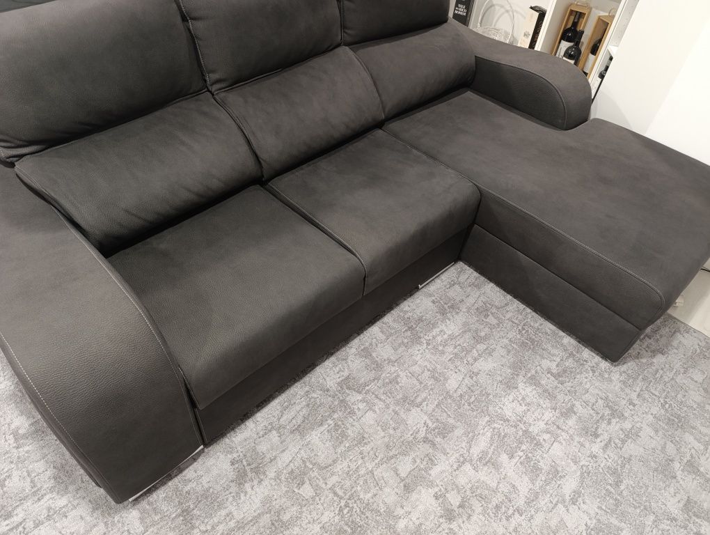 Sofá com chaise longue