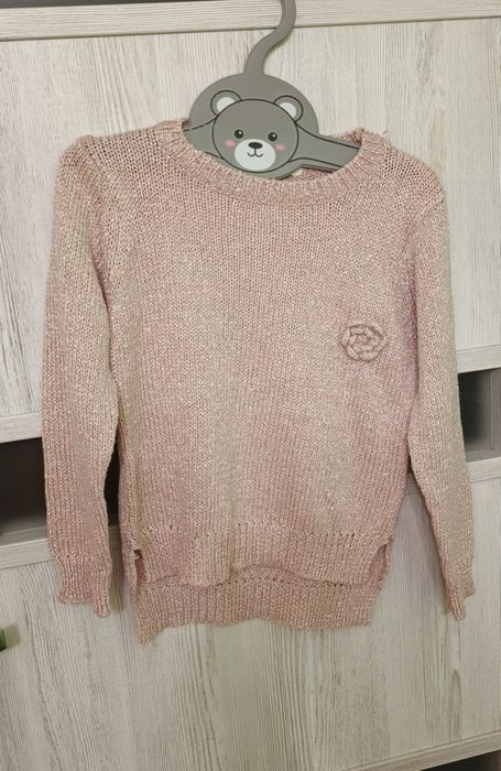 Sweterek rozm.104