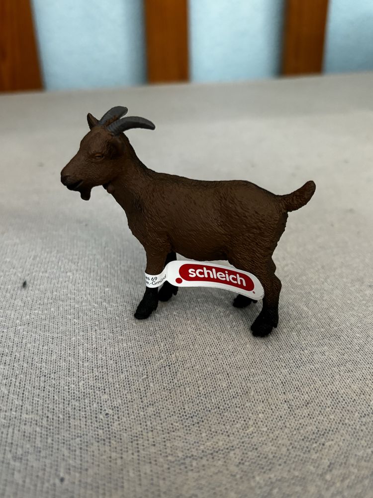Figurka „Koza” firmy Schleich