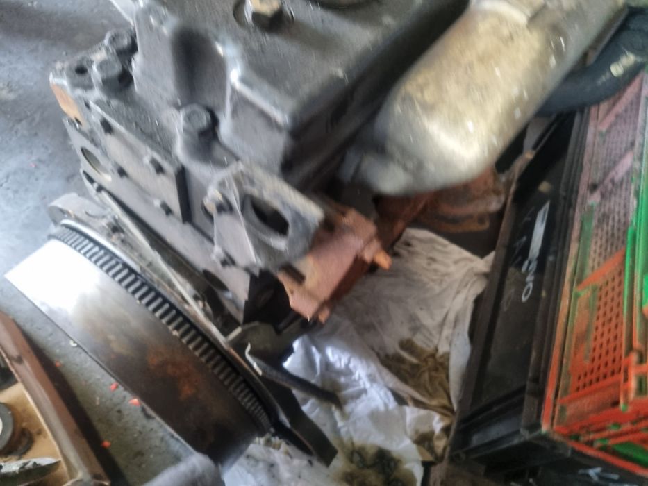 Silnik perkins gazowy do Linde H40 H45 4 cylindry typ 352 z demontażu