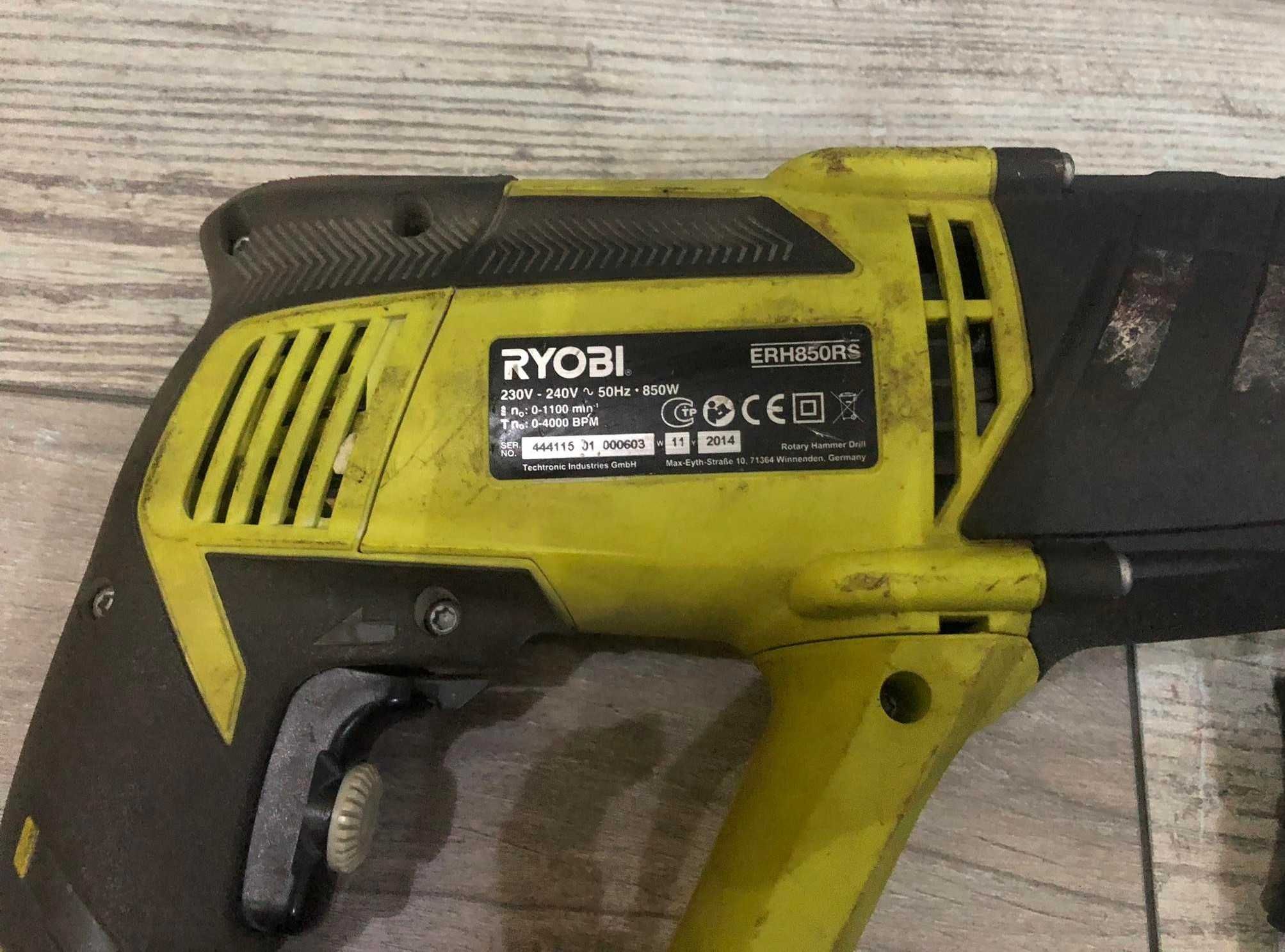 Młotowiertarka SDS RYOBI ERH850RS - wiertarka udarowa