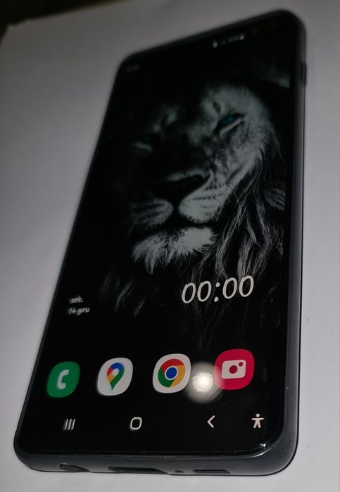 Samsung s10+ plus pudelko ladowarka folia na ekranie 2 etui