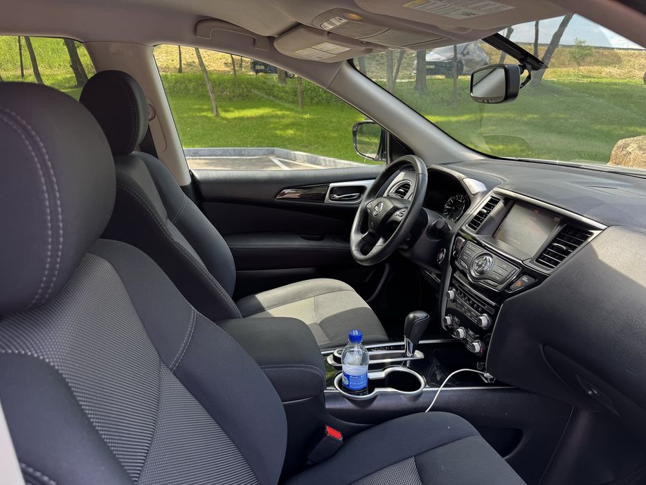 Nissan Pathfinder 2017 року на 4х4