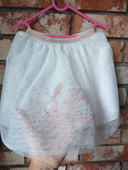 Biała spódniczka tiulowa w brokat, nowa, r. 122