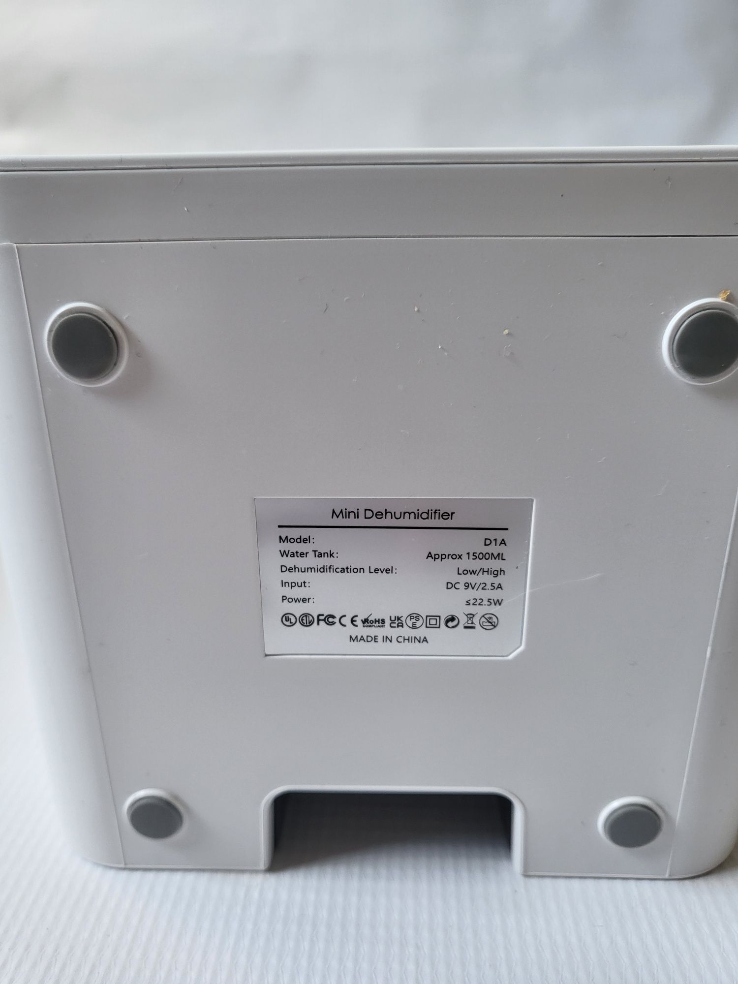 Elektryczny osuszacz powietrza z ekranem LCD, timer 12H JERVAMNI - bia