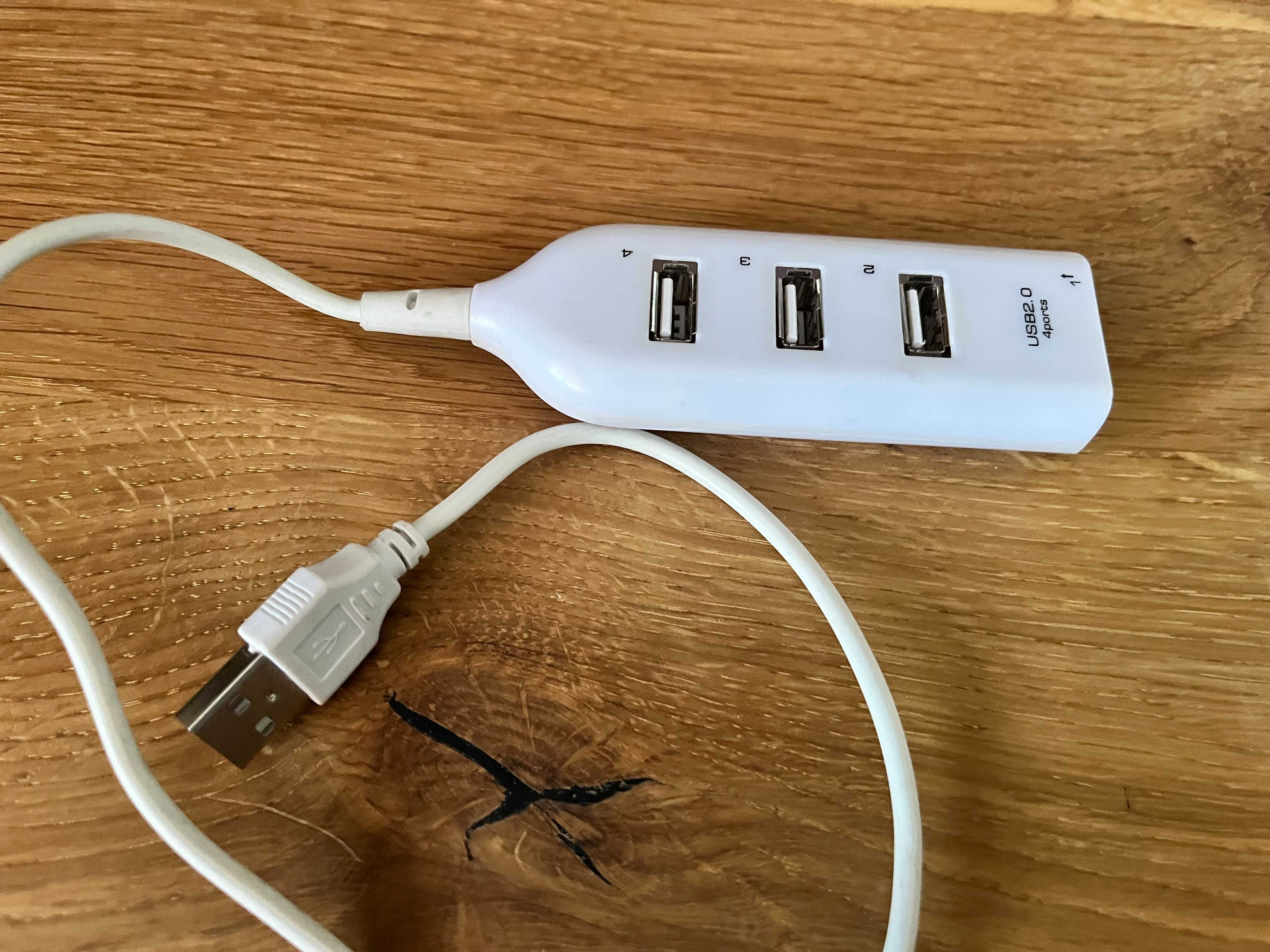 Biały mini hub usb