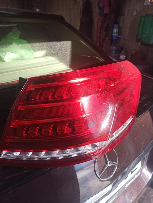 Задний Рейстлин новый фонарь на Мерседес Е212 левый правый