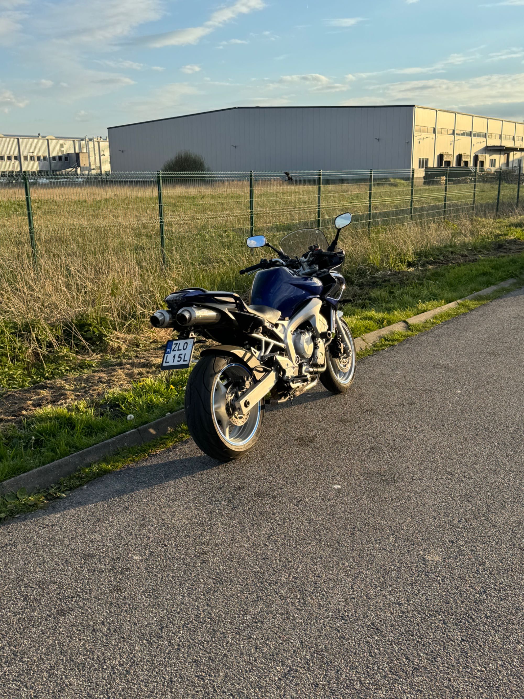 Sprzedam yamaha fz6s fazer 2004