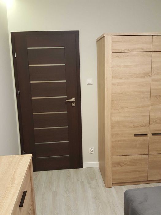 Pokój w doskonałej lokalizacji (ul Dobrego Pasterza), wszystkie opłaty