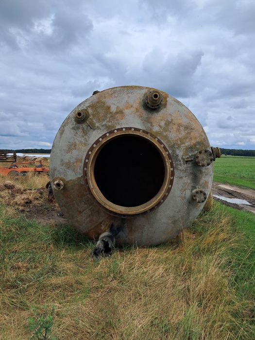 Zbiornik 25000l włókno szklane. Stan bdb