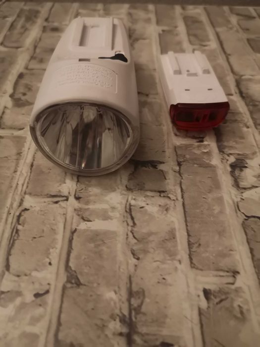 Conjunto de iluminação (dianteira e traseira) de LEDS