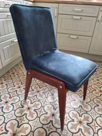 Krzesło typu Aga PRL odnowione
