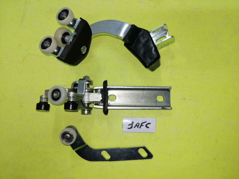 Kit de rolamentos porta lateral de correr Iveco Daily 2006-- NOVOS
