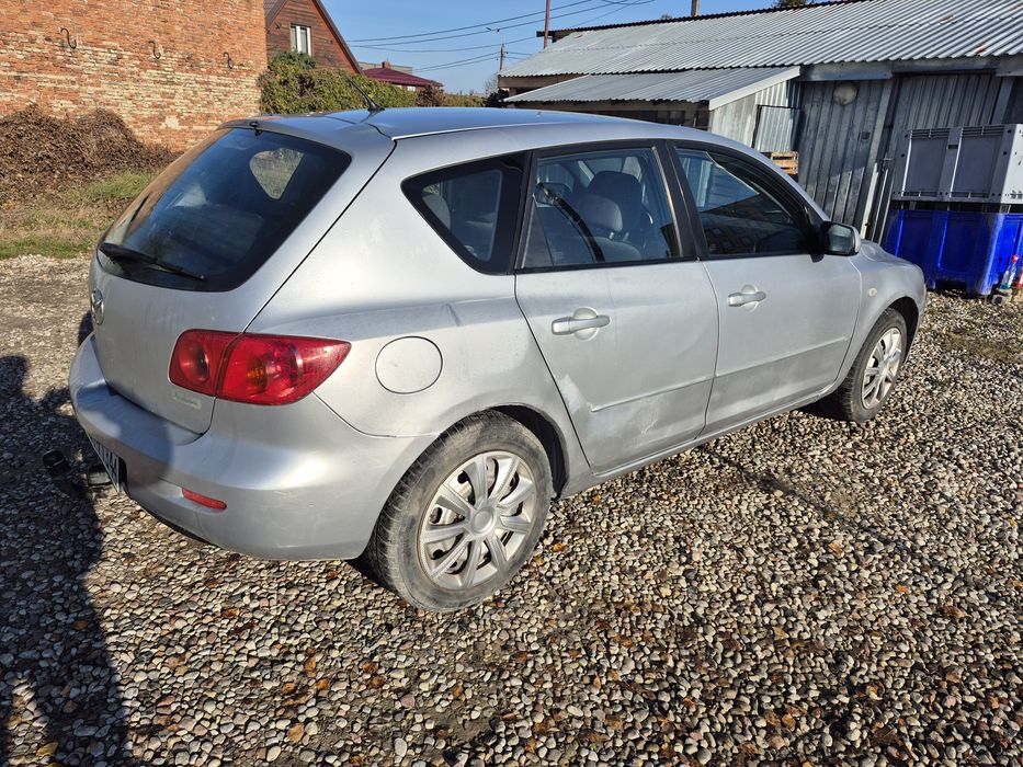 Mazda 3 1.6 b+GAZ 2004 Rok
