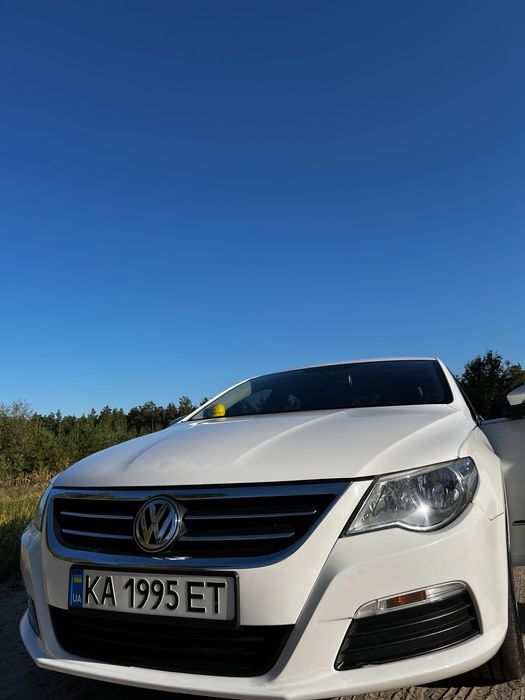 Volkswagen Passat CC 2011