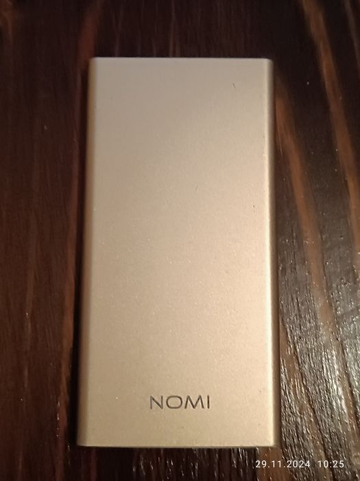 Power Bank Nomi E050 5000 mAh Gold