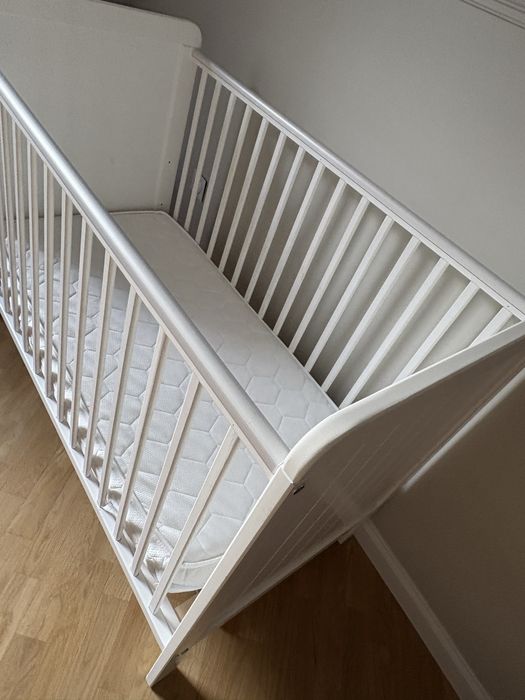 Łóżeczko dzieciece Woodies z materacem