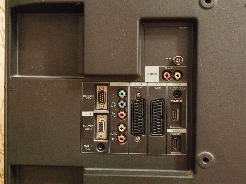 Телевізор 32" Sharp Aquos LC-32RD8E-BK