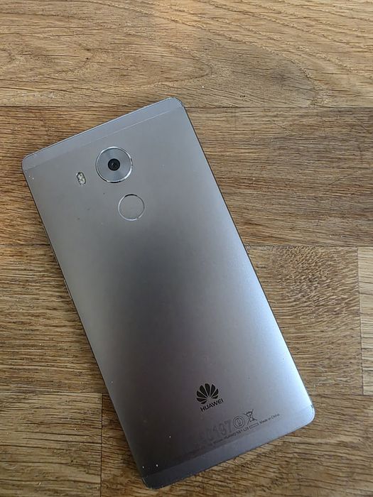 Huawei Mate 8 super stan