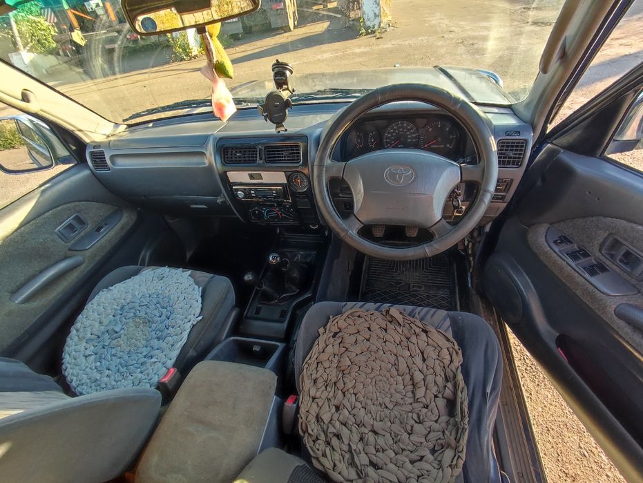 Toyota Land Cruiser Prado 90