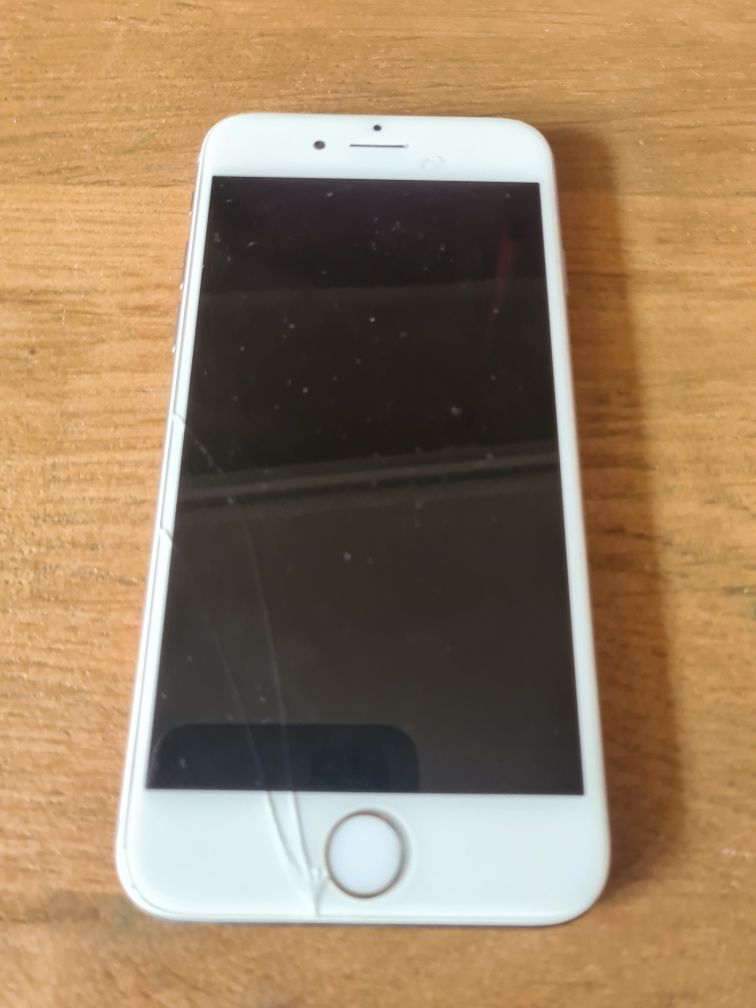 IPhone 6 Nietestowany. Urlop od 9 sierpnia do 15
