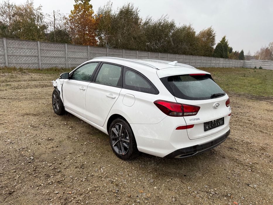 Hyundai I30 Hybryda, mały przebieg, Ładny stan, bardzo zadbany! , dobra cena.