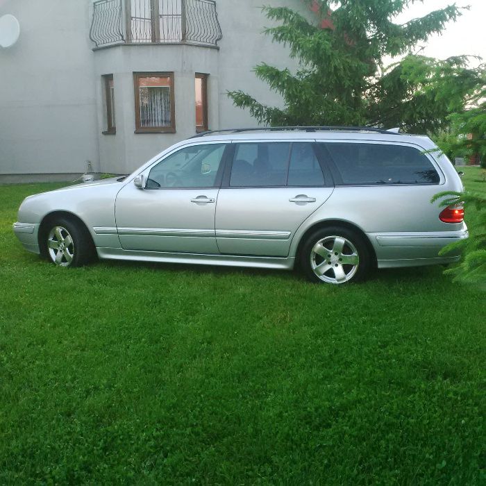 Mercedes W210 E Klasa Kombi Progi Nakładki progowe